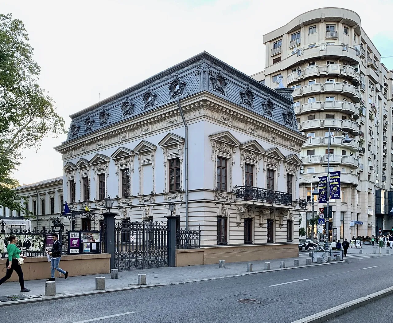 Casa Filipescu-Cesianu, Calea Victoriei 151, în 2022.