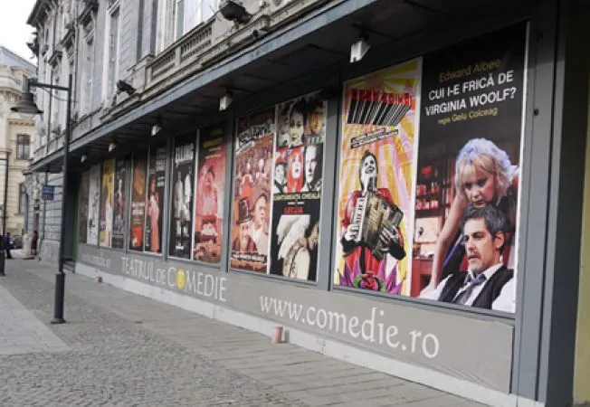 Exteriorul Teatrului de Comedie din București