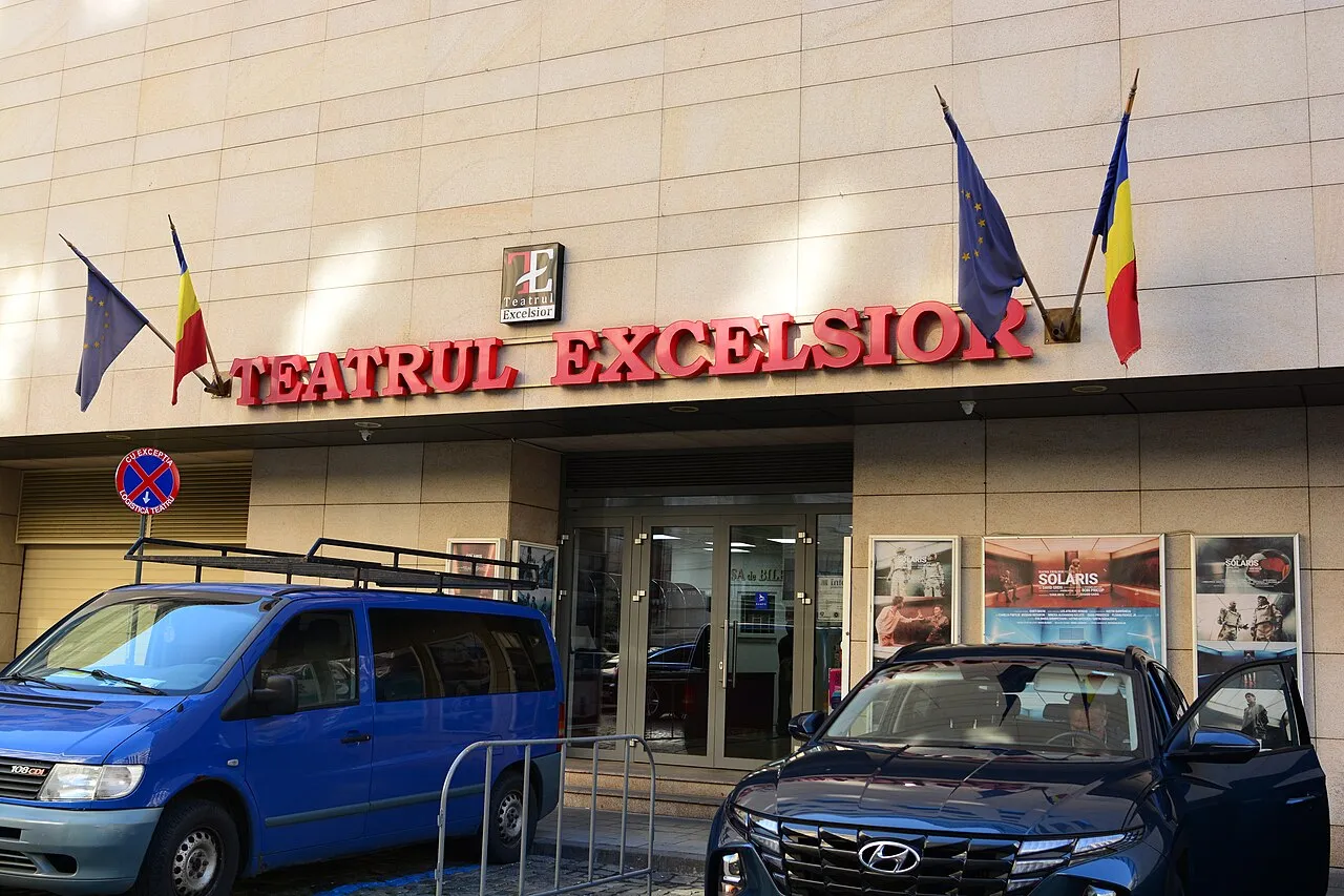 Fațada Teatrului Excelsior, București, 2024